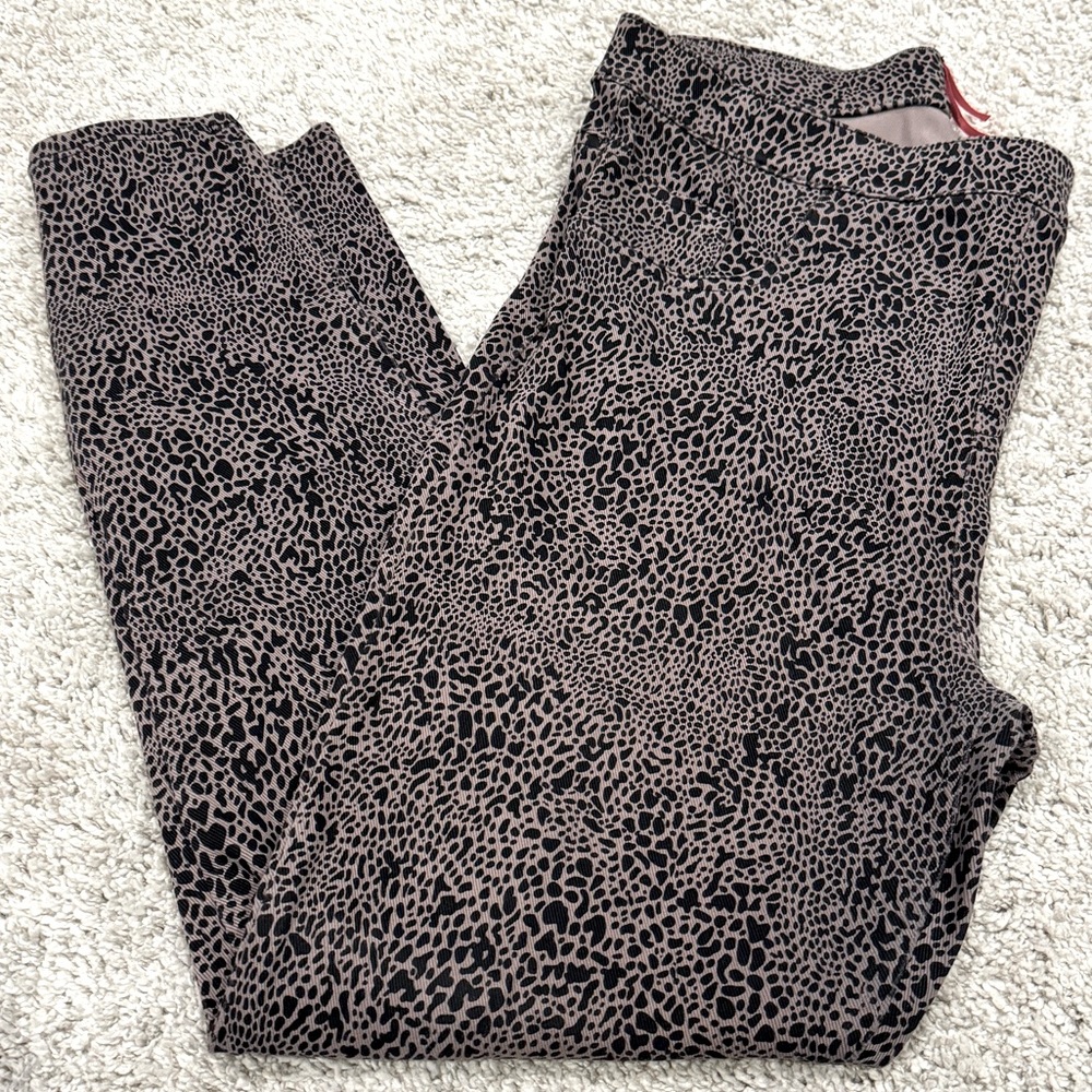 EUC Spanx Jeanish Jeggings